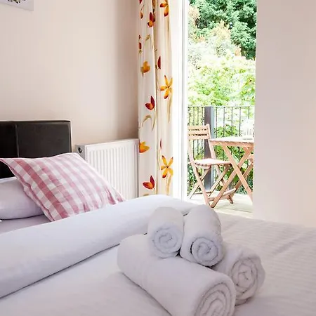 Manor Apartments-2